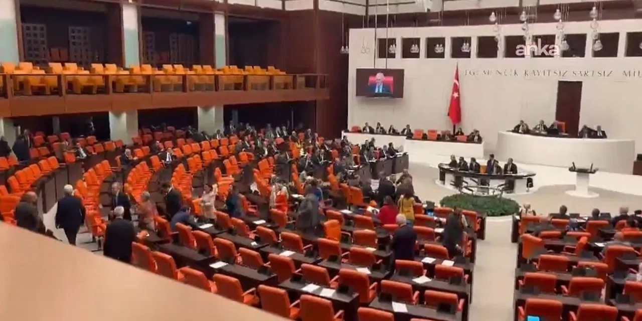 CHP grubundan usulsüzlük tepkisi: HSK seçiminde TBMM'yi terk ettiler