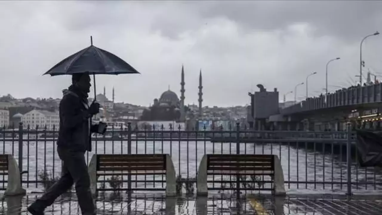 AKOM İstanbul'da yaşayanları uyardı: Sağanak geliyor