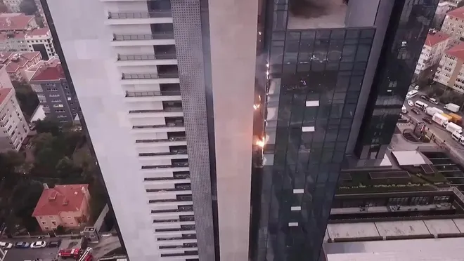 Şişli'de yangın: Rezidans boşaltıldı