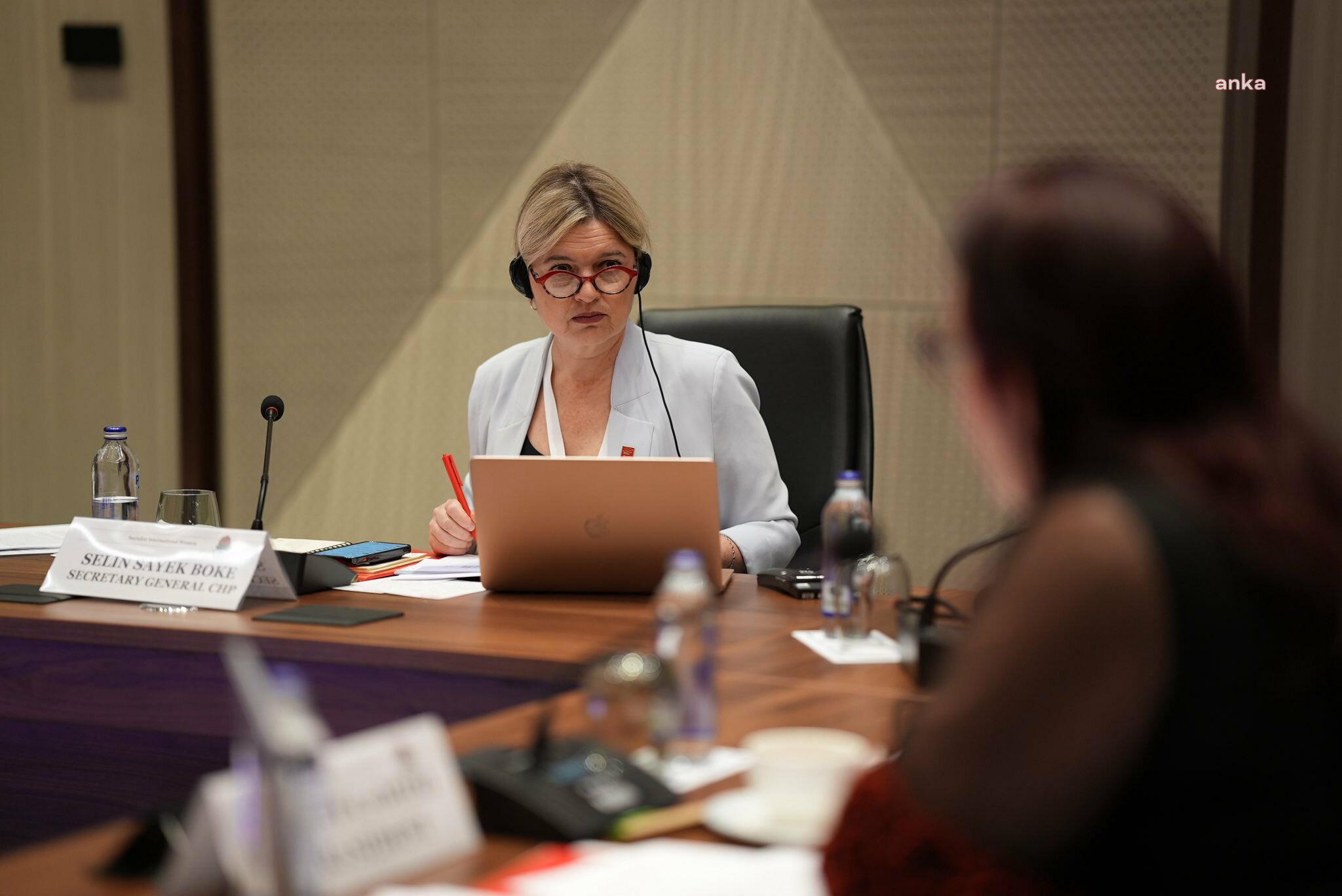 Selin Sayek Böke, Kadın Sosyalist Enternasyonal Başkan Yardımcılığı'na seçildi