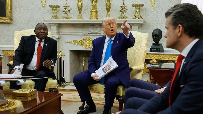 Donald Trump, Katar uçağı sorusunu soran NBC muhabirini salondan kovdu