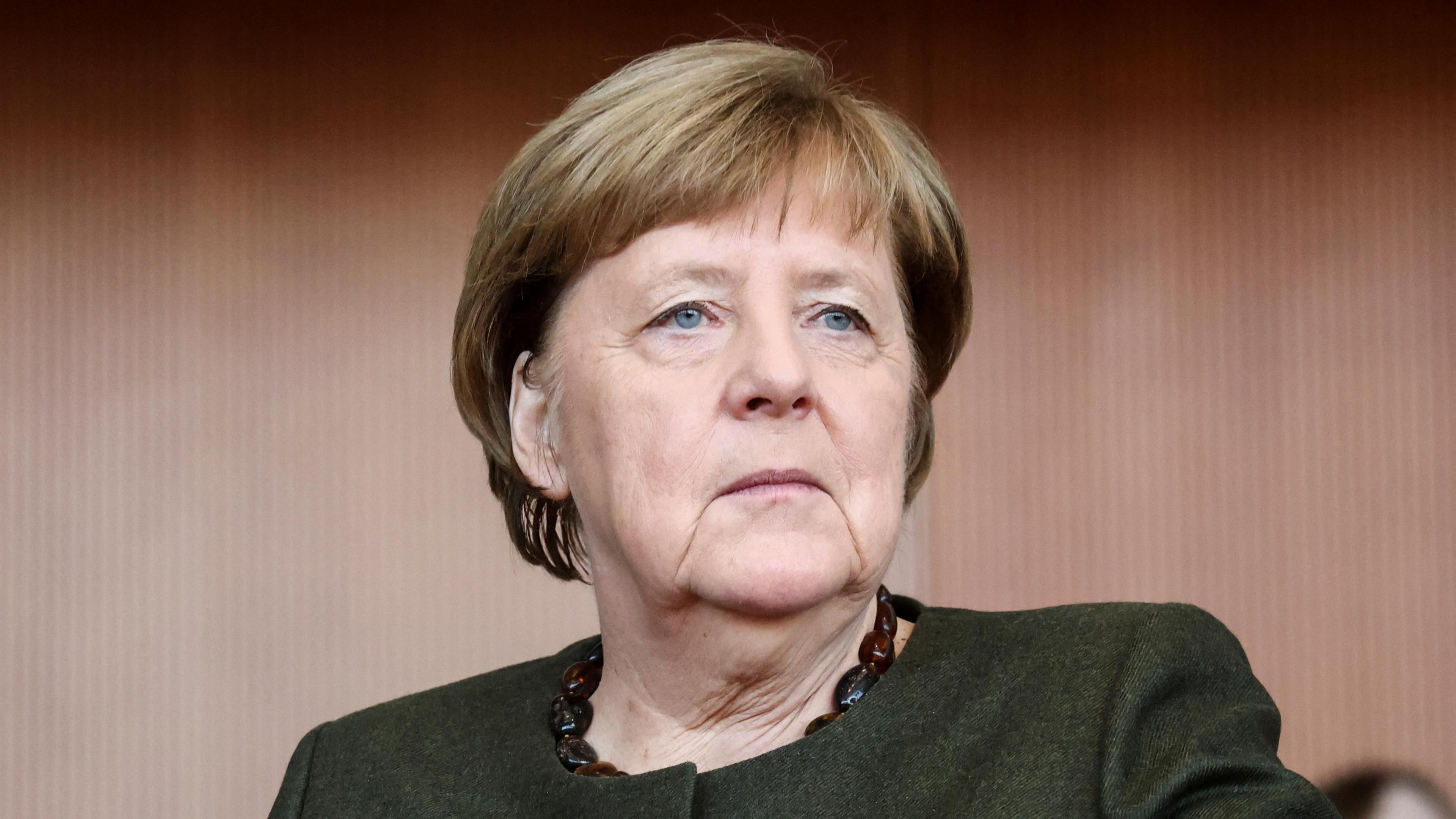 Angela Merkel: “Avrupa'nın parçalanmasını izlemek zorunda kalabiliriz"