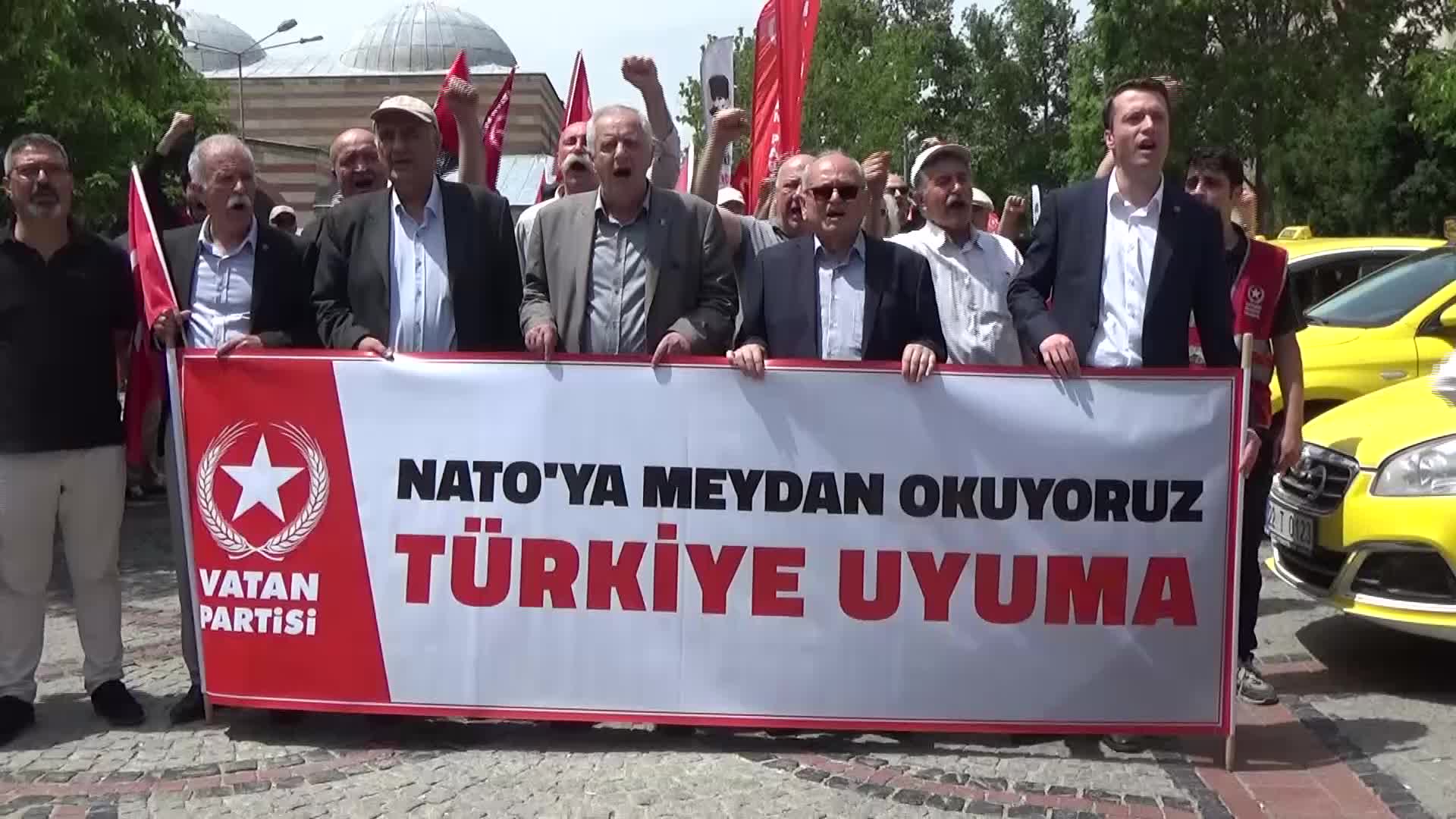 Doğu Perinçek’ten NATO'nun askeri tatbikatına tepki: İsrail, Dedeağaç’ta bize bayrak gösteriyor