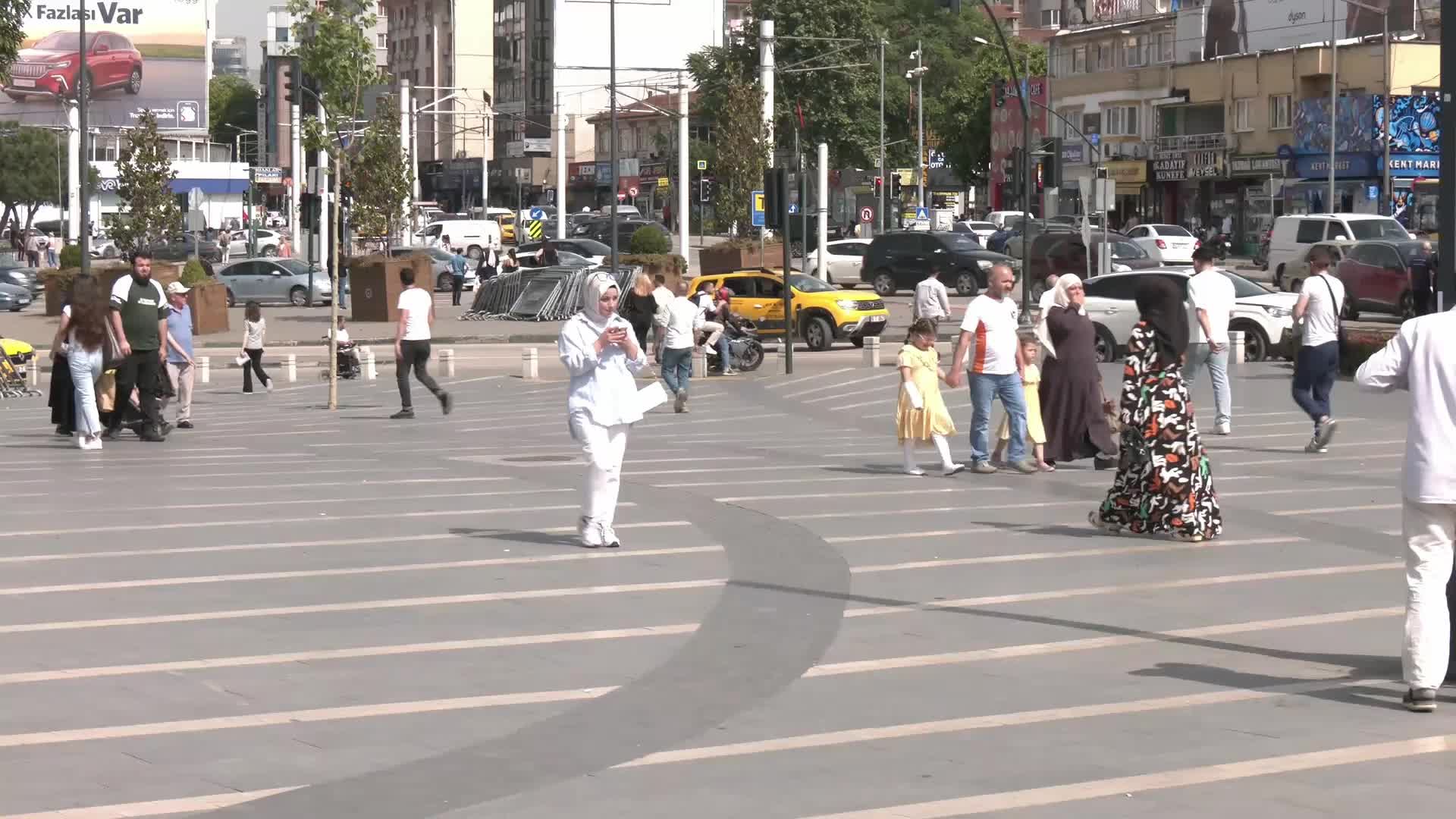 CHP’nin ‘Millet İradesine Sahip Çıkıyor’ mitingi yarın Bursa’da:  “Vatandaş aç kalmış, susuz kalmış hiç umurlarında değil”