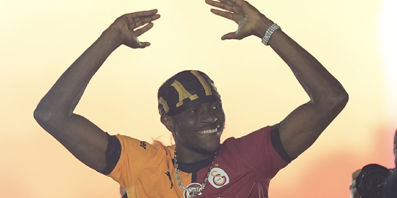 Galatasaraylı futbolcular 'bizimle kal' dedi: Osimhen'den transfer açıklaması