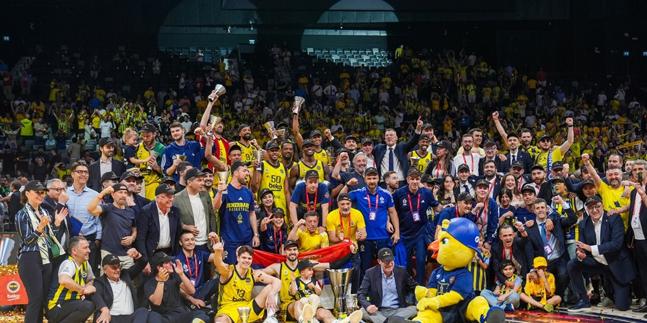 İstanbul'da Fenerbahçe Beko'nun şampiyonluğu kutlanacak! Trafiğe kapatılacak yollar açıklandı