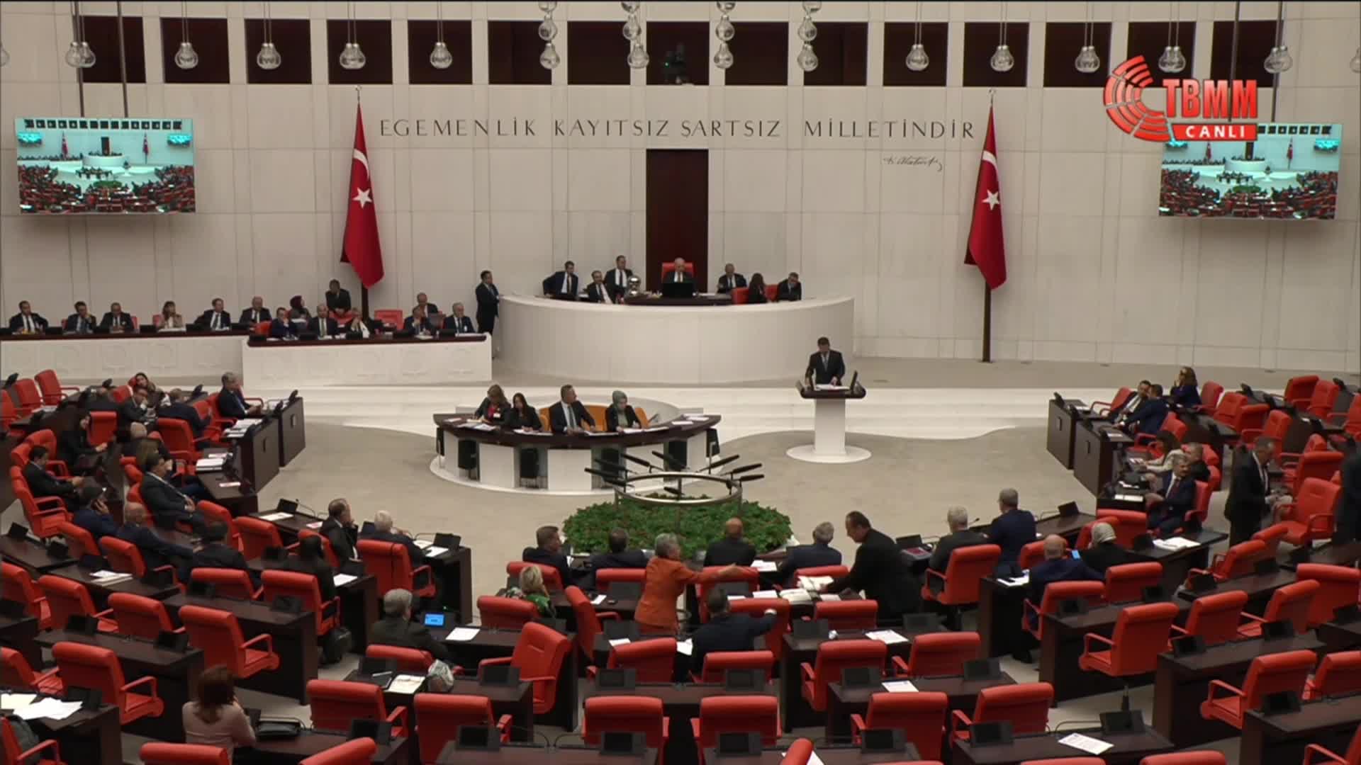 CHP'li Ağbaba: Hırsız arıyorsanız, ödül verdiğiniz Rıza Sarraf'ı görürsünüz, namussuz arıyorsanız 17- 25 Aralık'ı düşünün