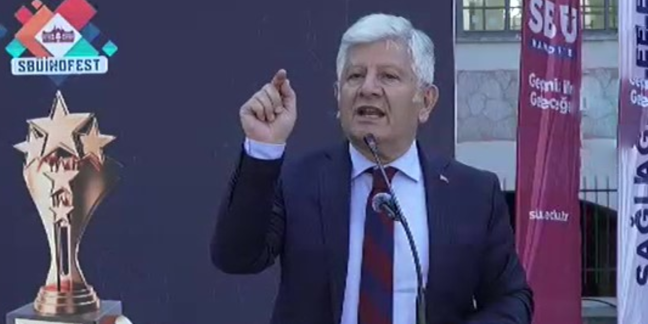 Rektörden üniversitelilere açık tehdit: 'Eylem yapmaya gelene dağ gibi durmaya hazırım'