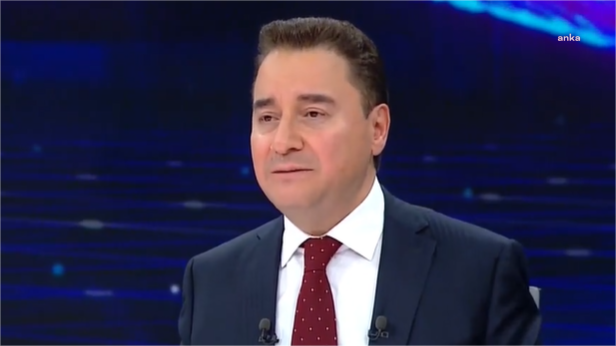 ''Sanal kumar anlık bitirilir, bitirmiyorlar. Lisansını veren bugün ülkenin cumhurbaşkanı''