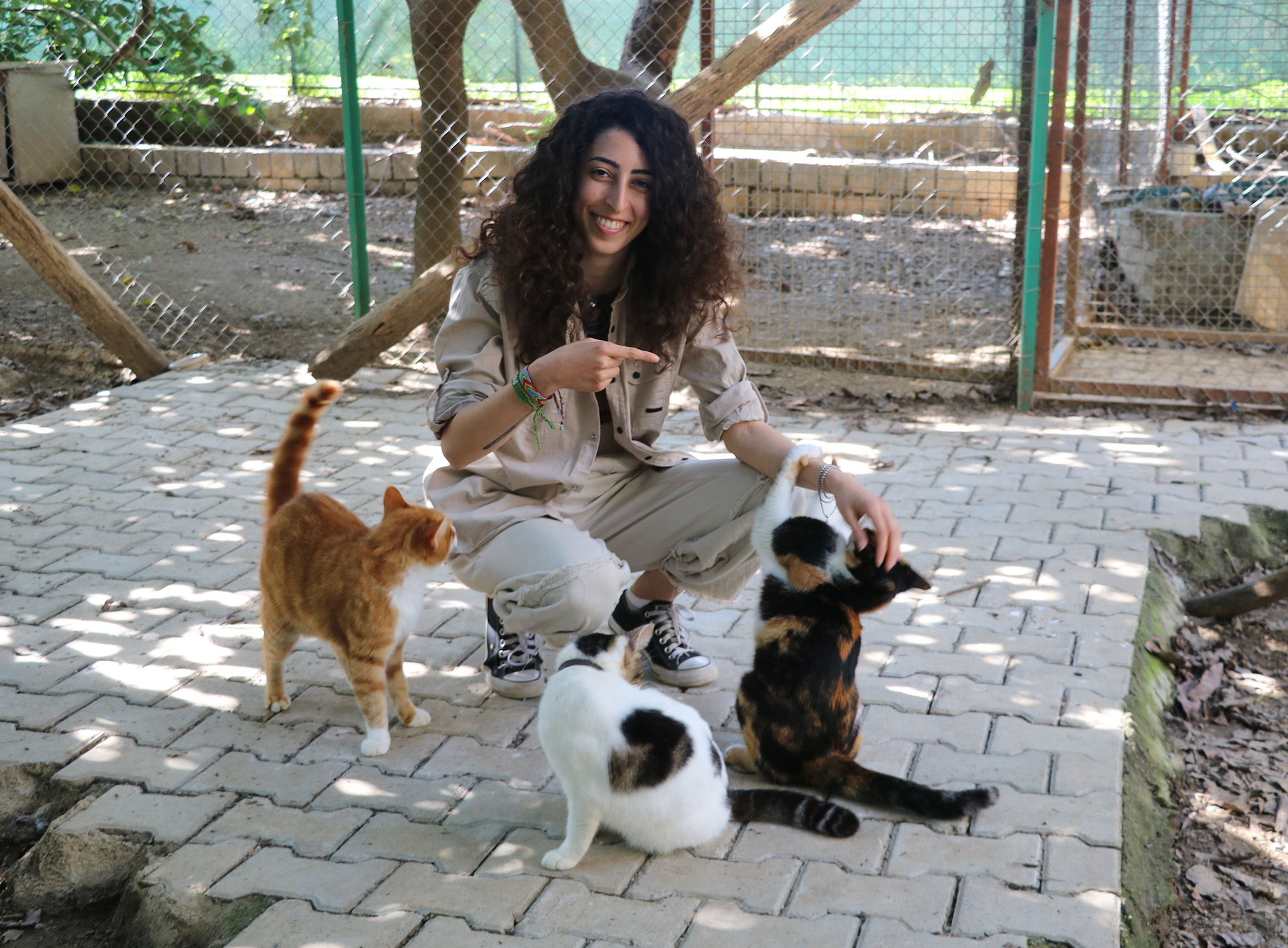 Norveçli Fari, kurduğu merkezde yüzlerce hayvanın hayatına dokundu