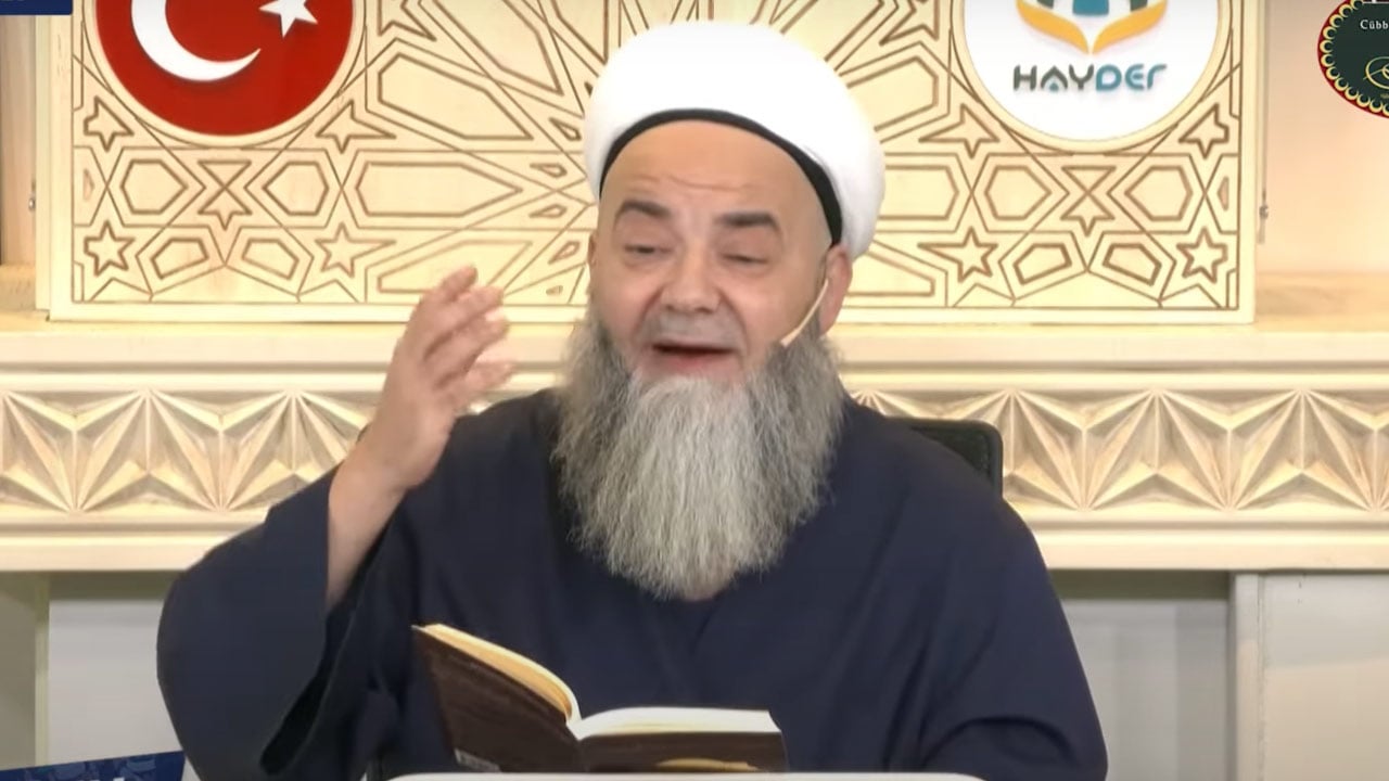 Cübbeli Ahmet’in hedefinde Demirören var: ‘Şans oyunlarıyla kumarbaz ettiler milleti’
