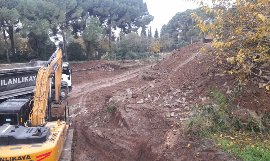 Bornova Anadolu Lisesi’ndeki inşaat durduruldu