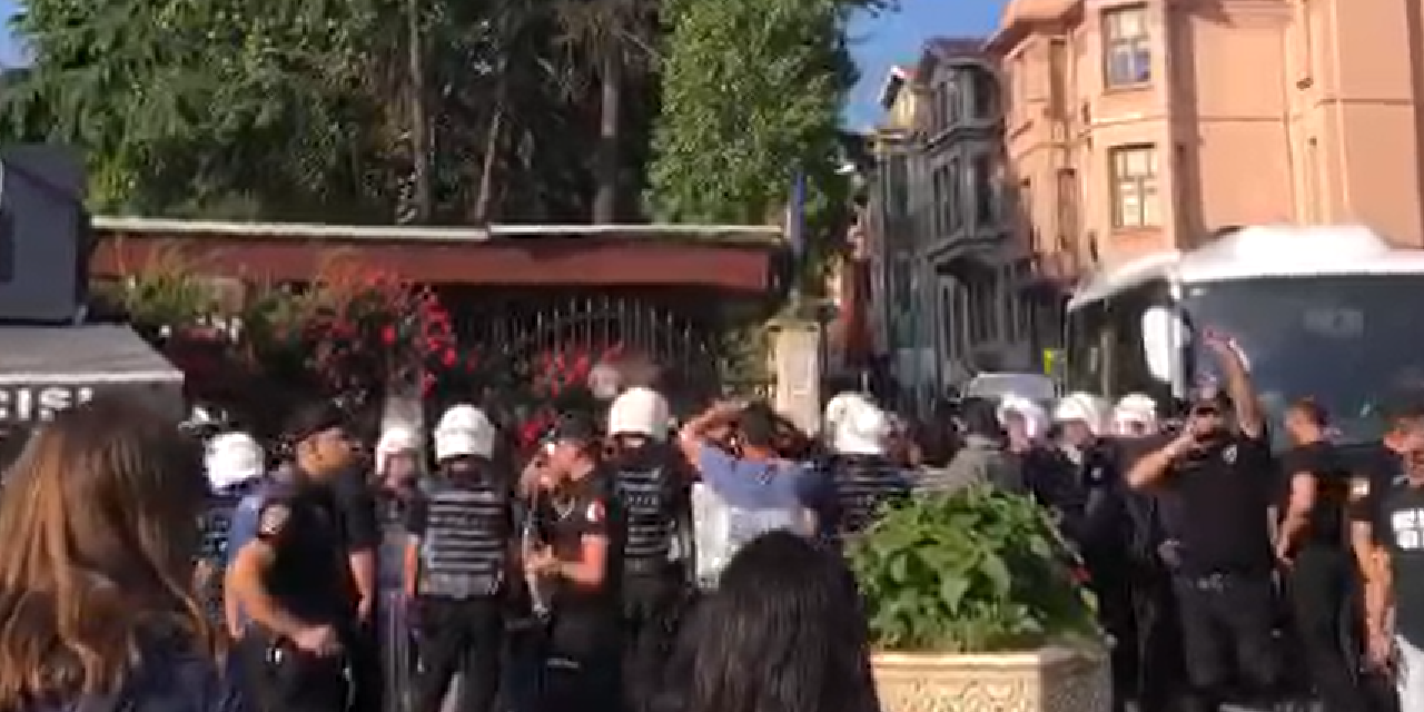 İstanbul Üniversitesi öğrencilerinin Gezi anmasına polis müdahalesi: Çok sayıda gözaltı var