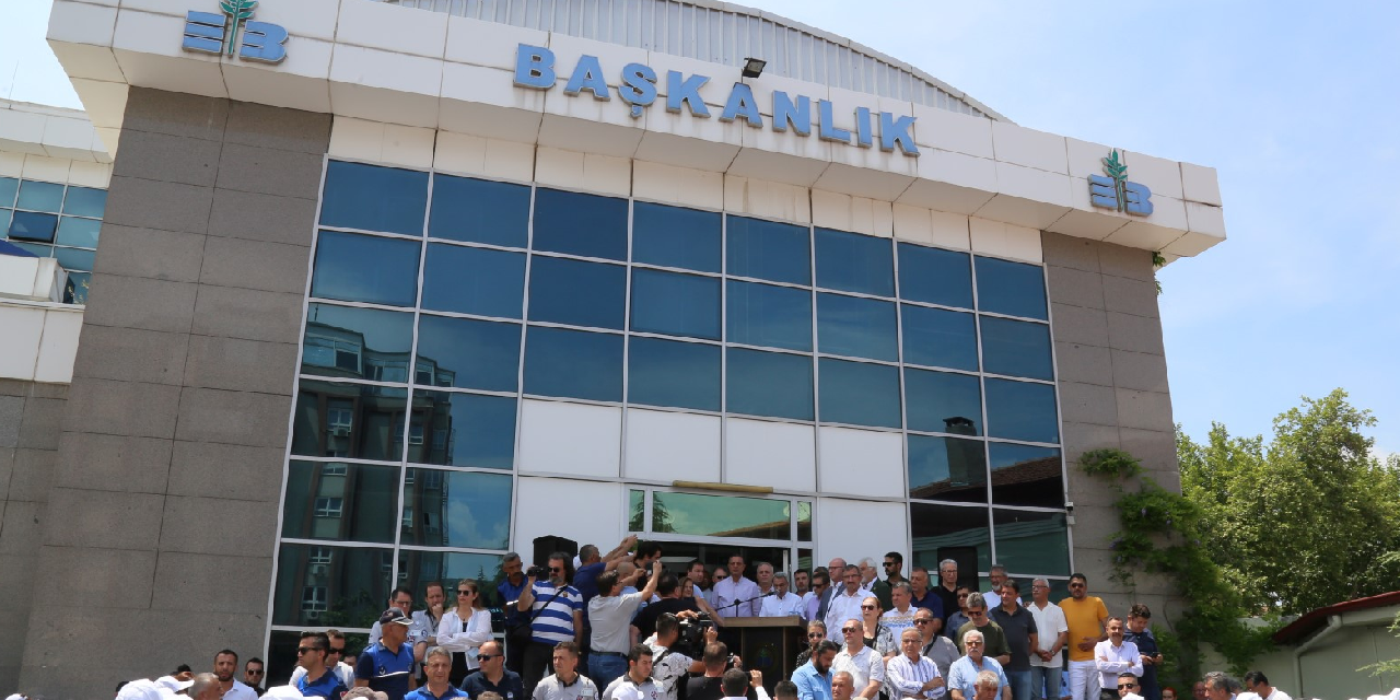 CHP'li Edremit Belediyesi Yapı Kontrol Müdürlüğü'ne operasyon: 3 kişi gözaltına alındı