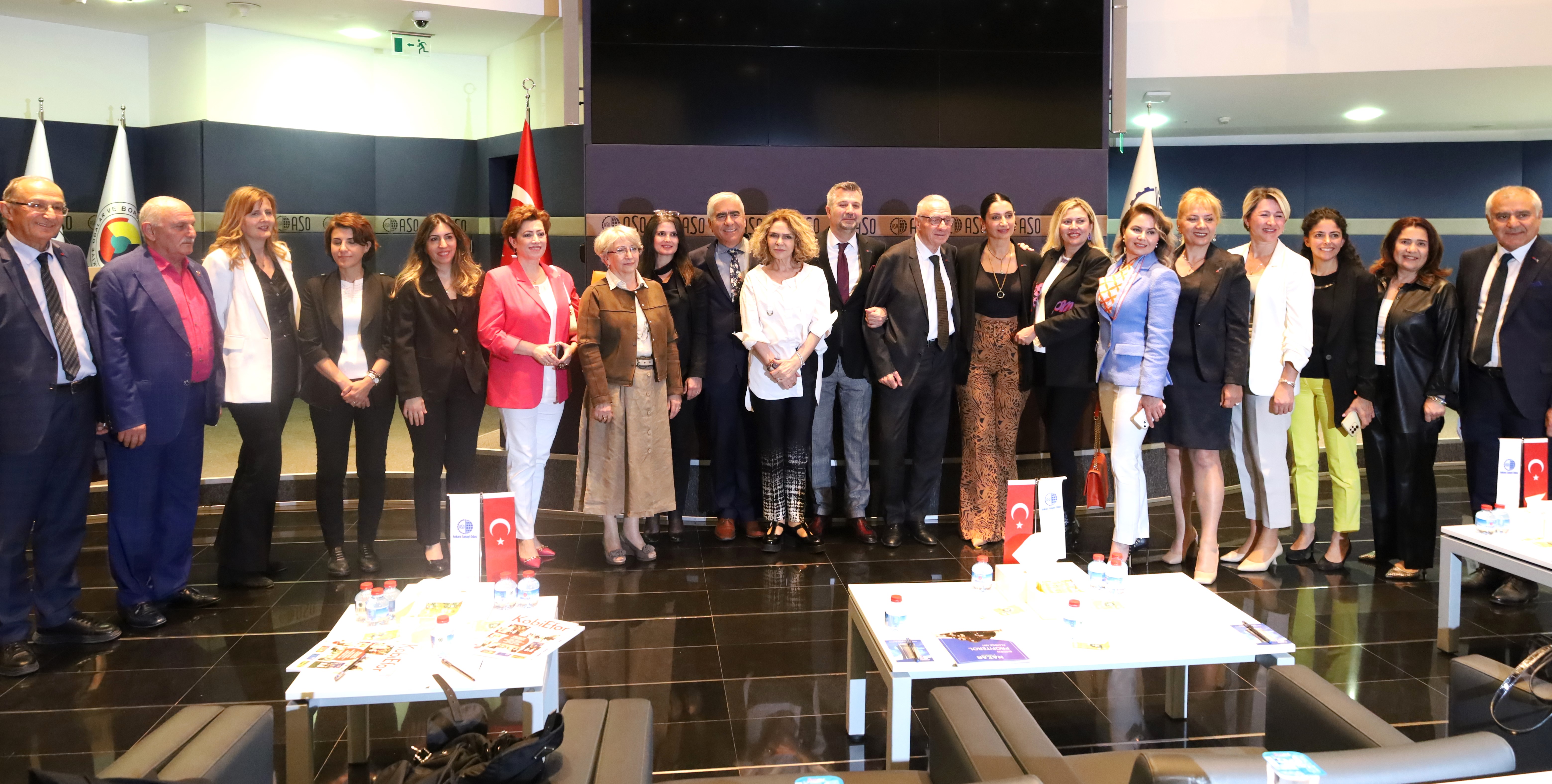 TOSYÖV Yönetim Kurulu Başkanlığına Elif Ufluoğu seçildi