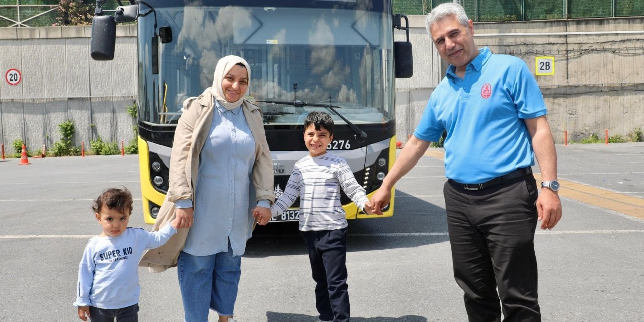 Kaybolan iki kardeşi, ailesine İETT kavuşturdu