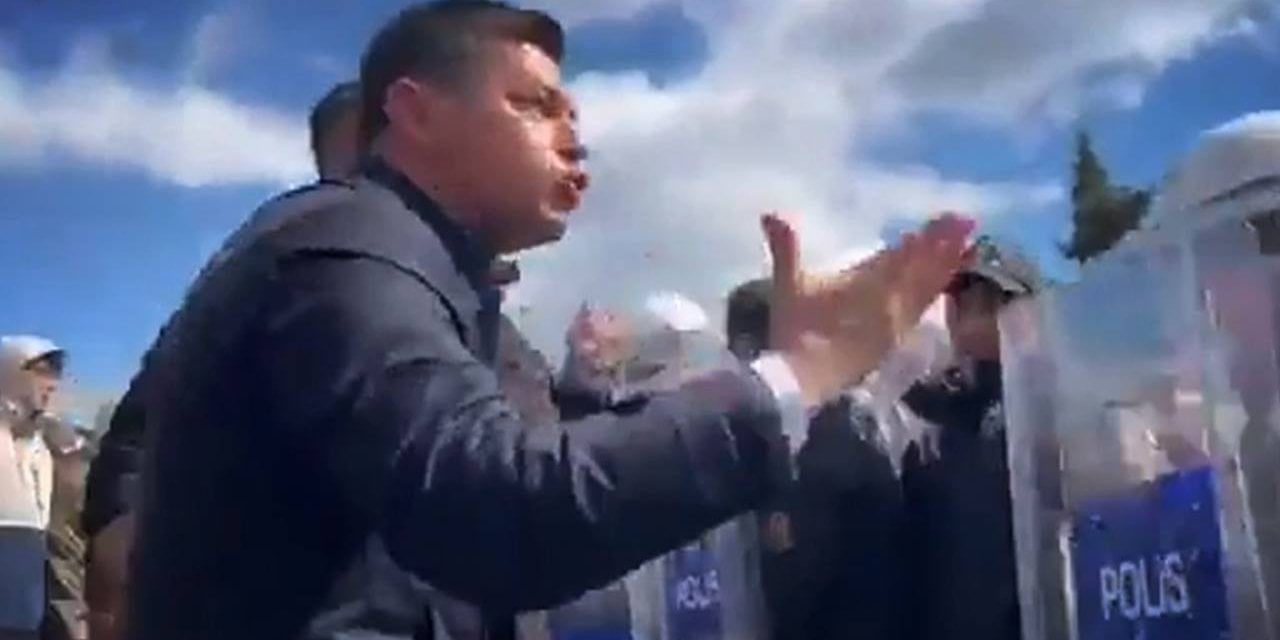 Marmaris Belediye Başkanı Acar Ünlü'ye polise direnme ve hakaret davası!