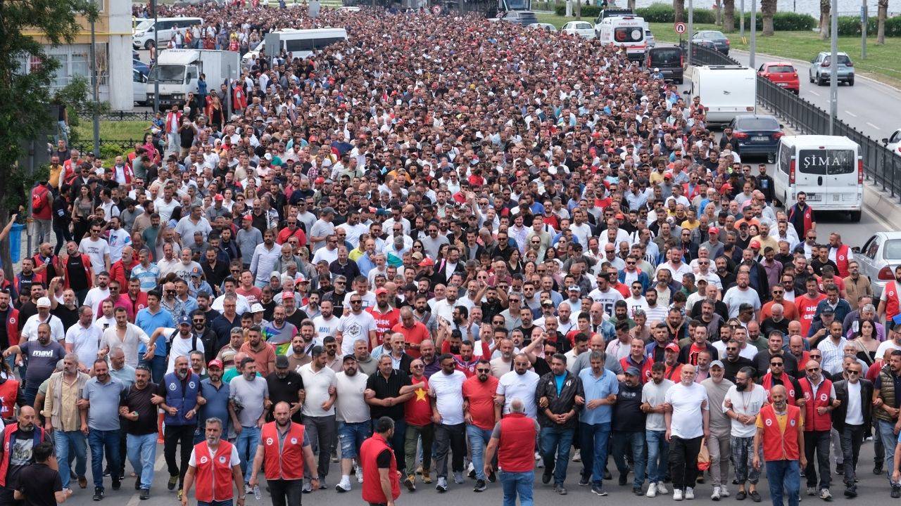 İZELMAN grevi yedinci gününde: 23 bin işçi oylamaya gidiyor
