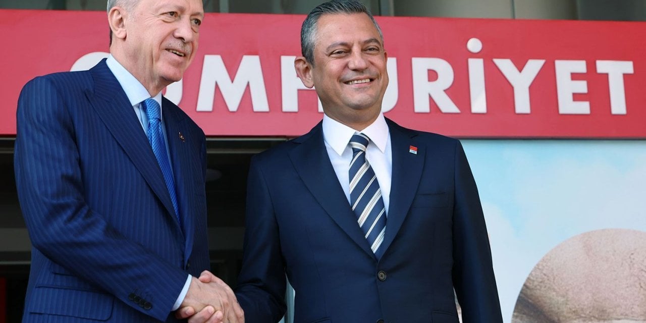 Erdoğan'dan Özel'e geçmiş olsun telefonu