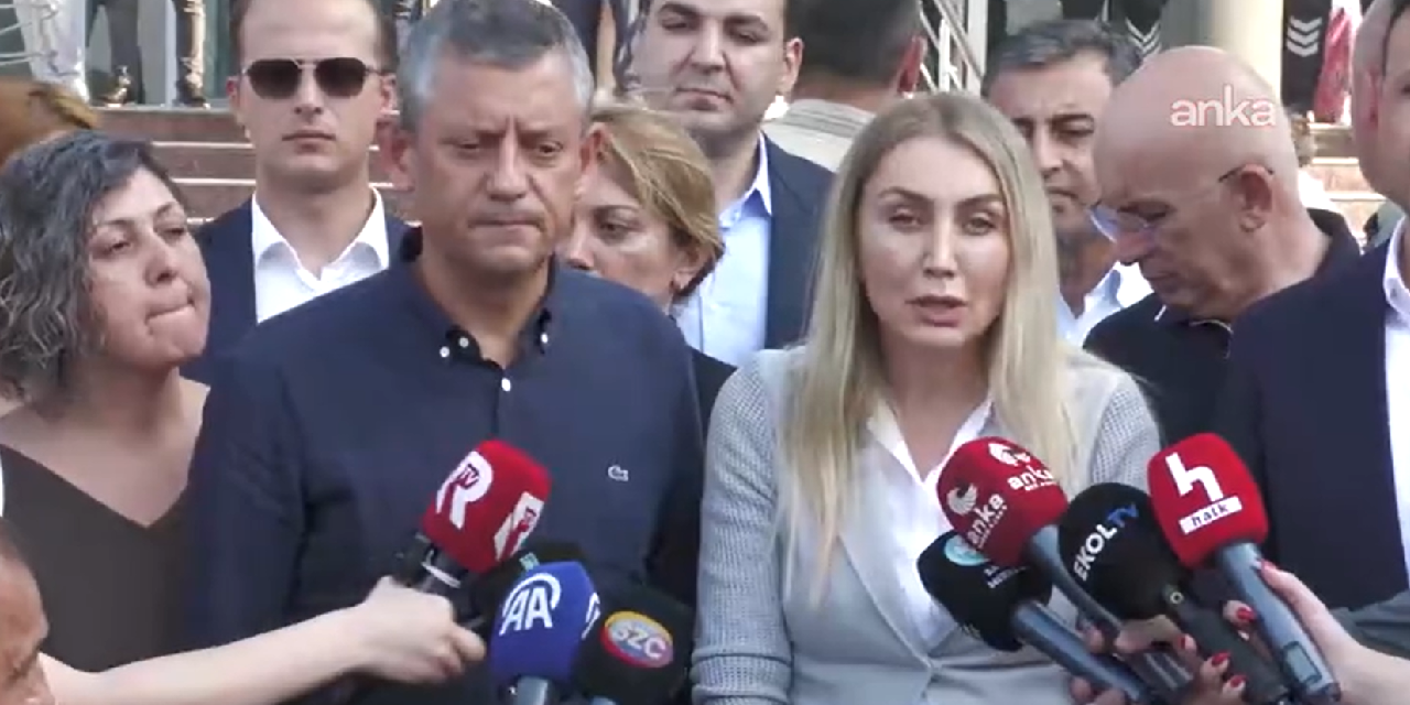 Özgür Özel ve Dilek İmamoğlu'ndan 'Ferdi Zeyrek' ziyareti: 'Bizim için çok zor bir bayram'