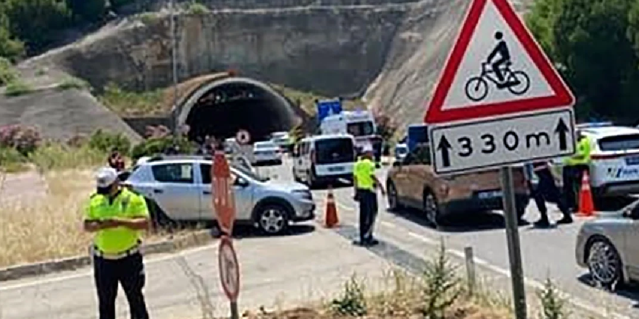 Antalya-Kemer yolunda feci kaza: 2 genç yaşamını yitirdi