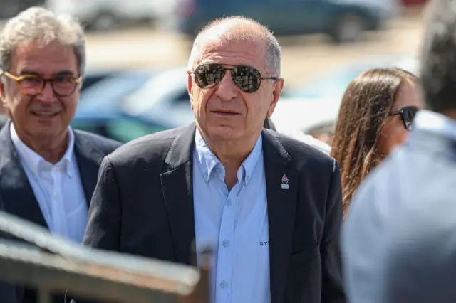 Ümit Özdağ 142 gün sonra hakim karşısında: Annesi açıklama yaptı