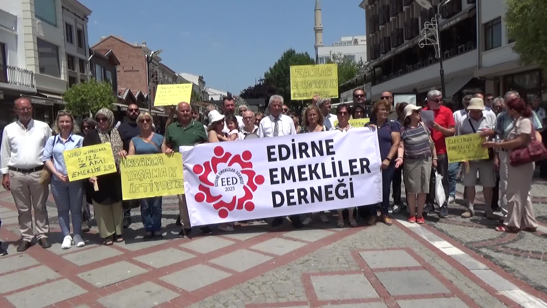 Edirne’de emekliler eylem yaptı: Aldığımız ücret insanlık dışı