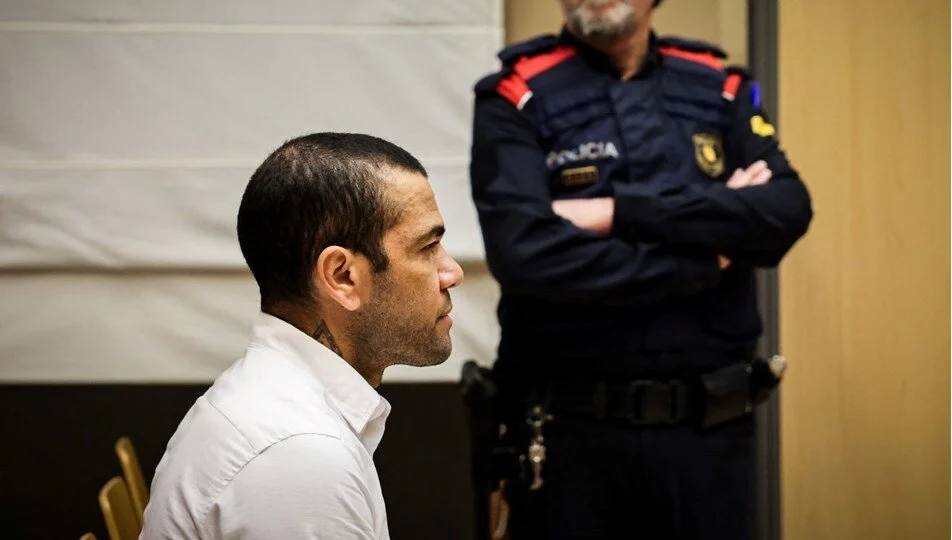 Cinsel saldırıdan yargılanıyordu: Daniel Alves, 1 milyon Euro'luk kefaletle serbest bırakıldı