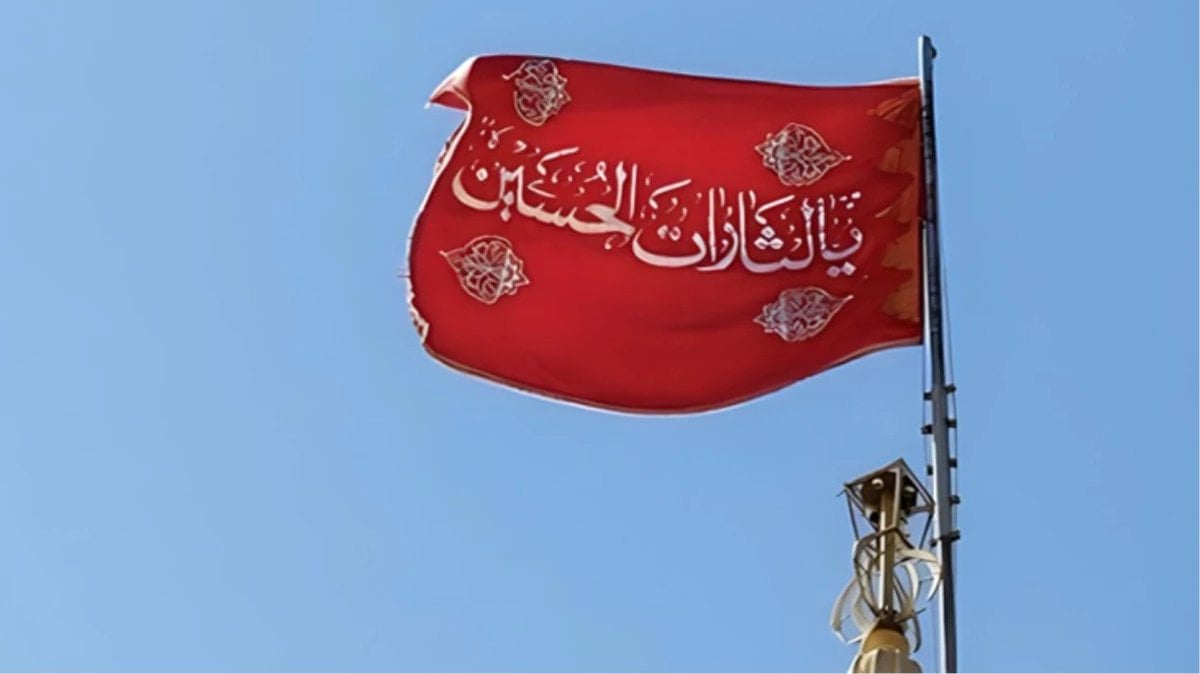 İran, son 5 yılda 4 kez kırmızı intikam bayrağını göndere çekti
