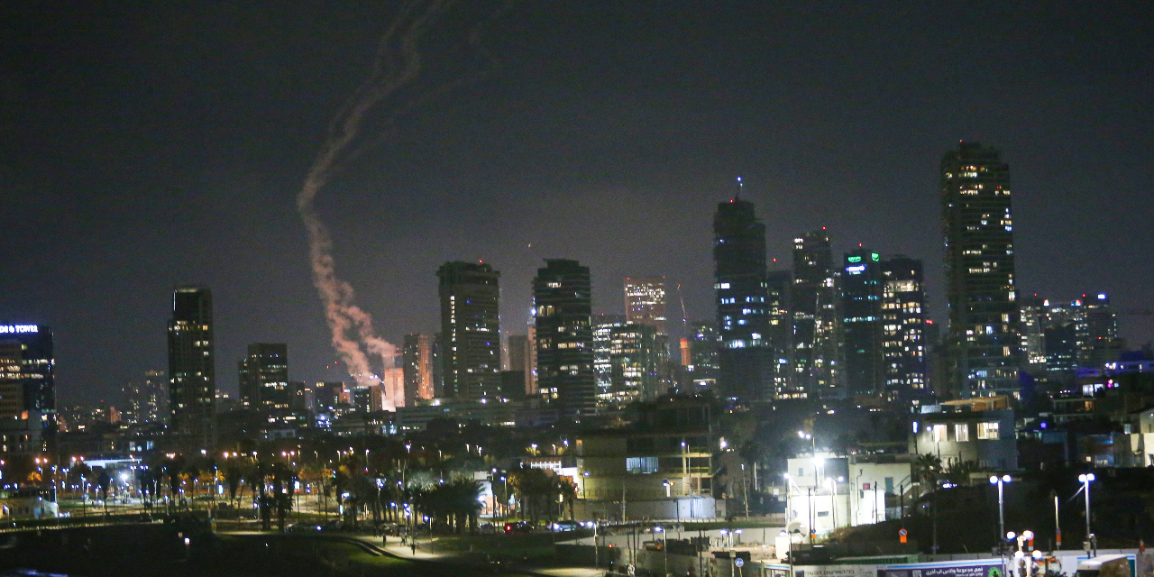 İran karşı saldırıya geçti! Tel Aviv'de dumanlar yükseliyor...
