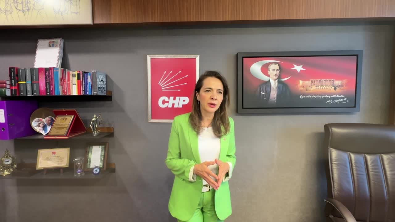 CHP’li İlgezdi'den kadınlarla ilgili MHRS'deki uygulamaya tepki: Sağlık hizmeti, dini yorumlara göre verilmez