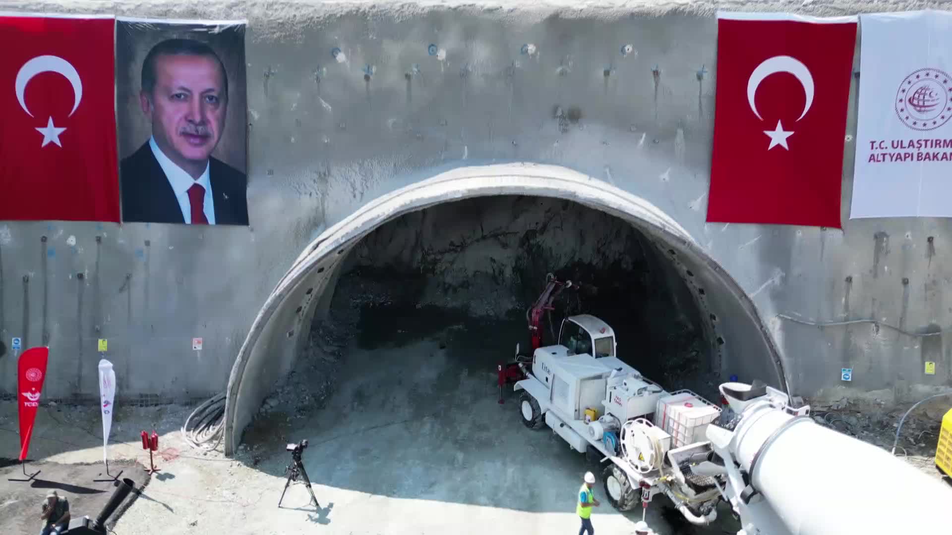 Ulaştırma Bakanı Uraloğlu, Çorum'da hızlı tren projesinin temelini attı: Ankara-Çorum arası bir saat 15 dakika olacak