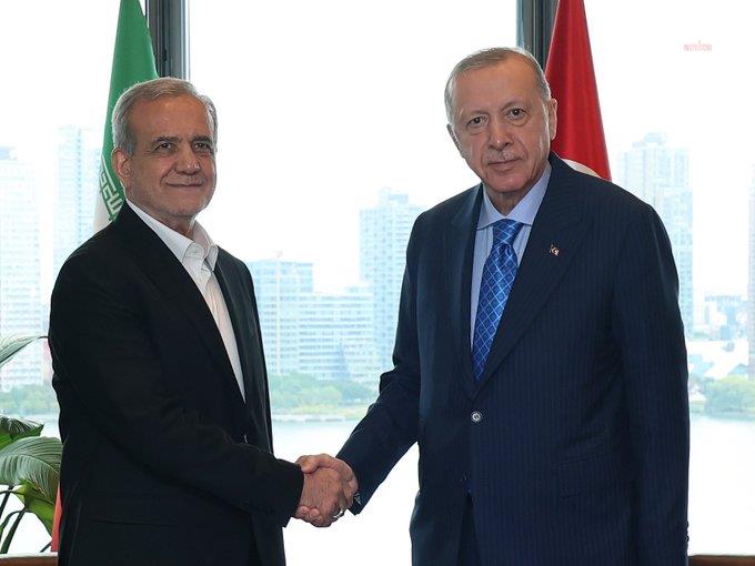 Telefon trafiği devam ediyor: Cumhurbaşkanı Erdoğan, İran Cumhurbaşkanı ile telefonda görüştü
