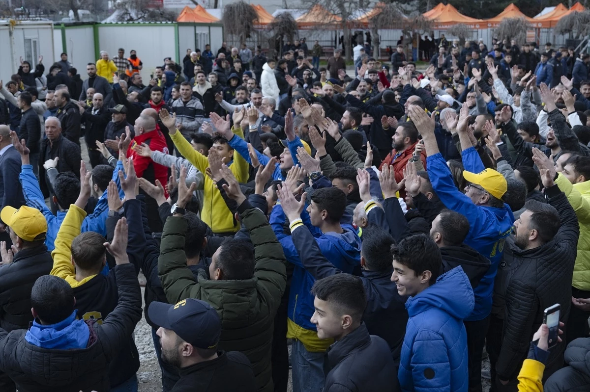 Turgut Altınok, Faruk Koca ve MKE Ankaragücü taraftarıyla buluştu