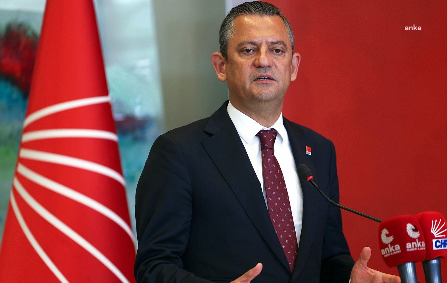 Özgür Özel'den öğrencilere 'LGS' mesajı: Aylarca emek verdiniz, çalıştınız. Şimdi bu emeklerin karşılığını alma zamanı