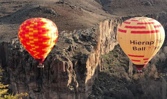 Aksaray'da 2 sıcak hava balonu düştü: 1 ölü, 19 yaralı var