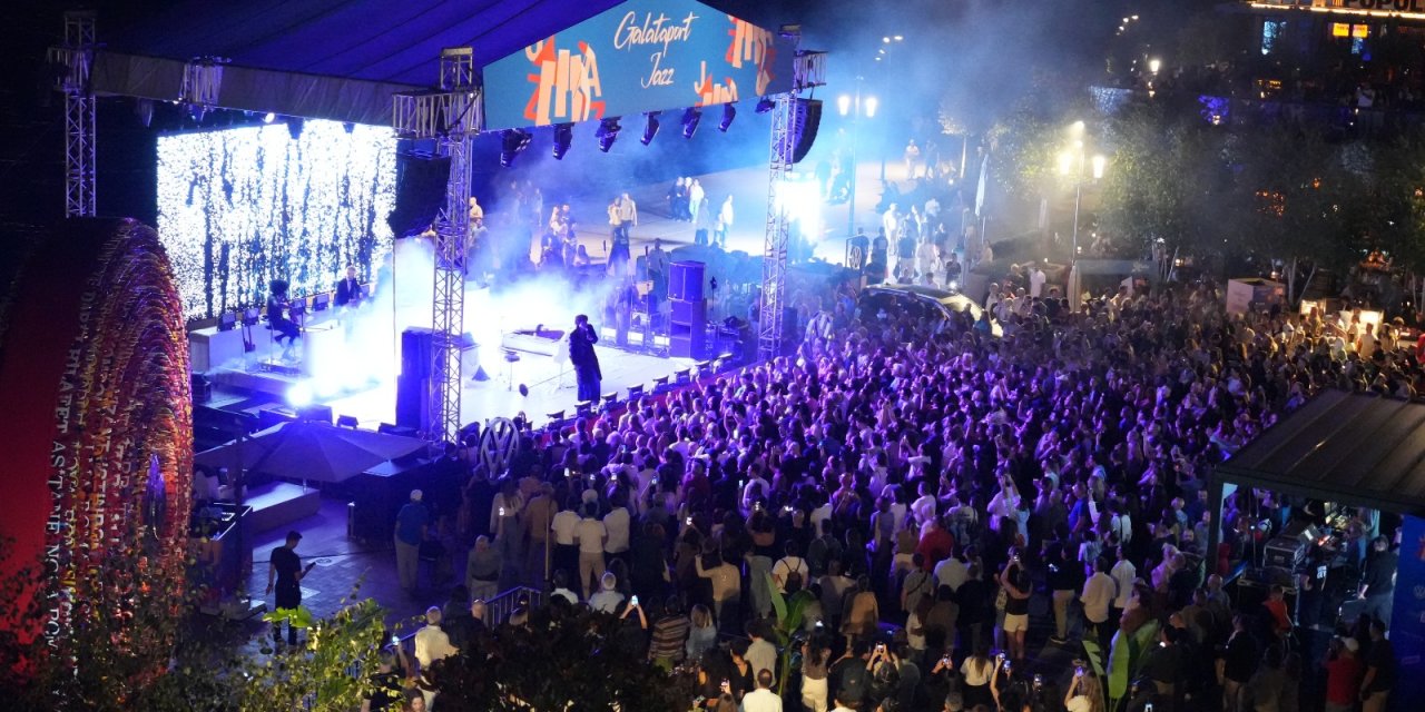 Boğazda caz rüzgârı: Galataport Jazz ikinci yılında büyüledi