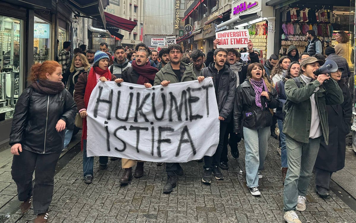 Üniversitelilere 19 Mart soruşturmaları: Halay çekmek, helva kavurmak, çocuk işçiliğine karşı çıkmak
