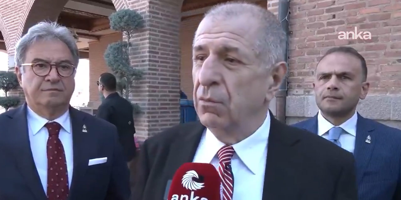 Ümit Özdağ’ın Hacı Bayram Veli Camisi’ndeki şükür namazı