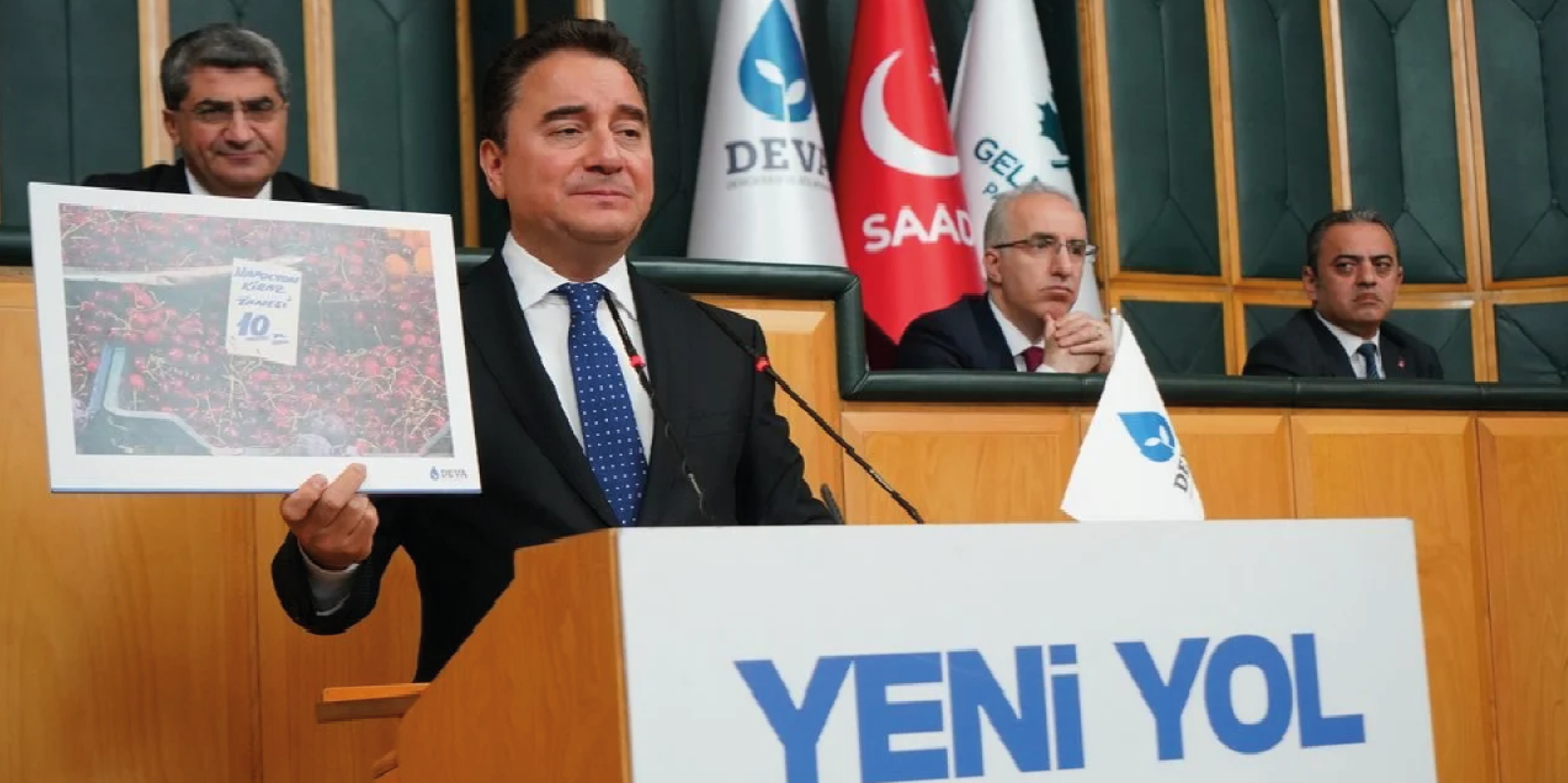 "Üniversite öğrencilerine verdiğiniz burs, kredi günde 10 kiraz parası…”