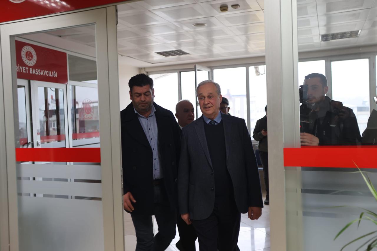 CHP Mustafakemalpaşa Belediye Başkan Adayı Şükrü Erdem'den suç duyurusunda bulundu