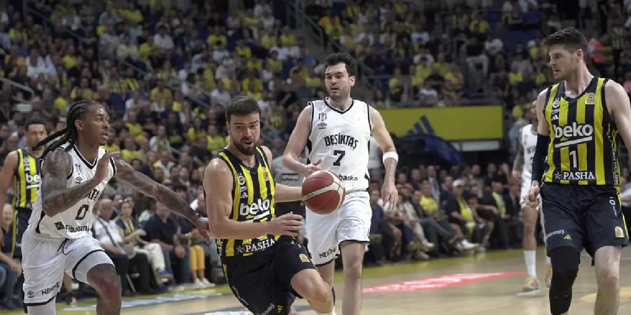 Fenerbahçe Beko evinde hata yapmadı: Seriyi 2-0'a getirdi