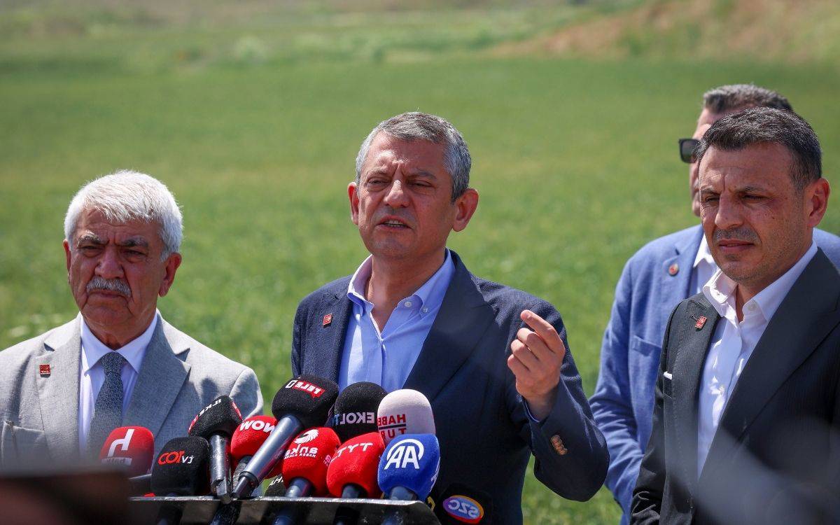 Özel'den hem parti içine hem iktidara sert mesaj: CHP'nin direncini kimseye kırdırtmam