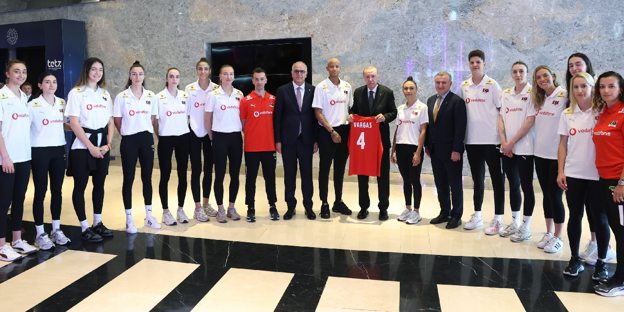 Erdoğan, Filenin Sultanları'nı ziyaret etti