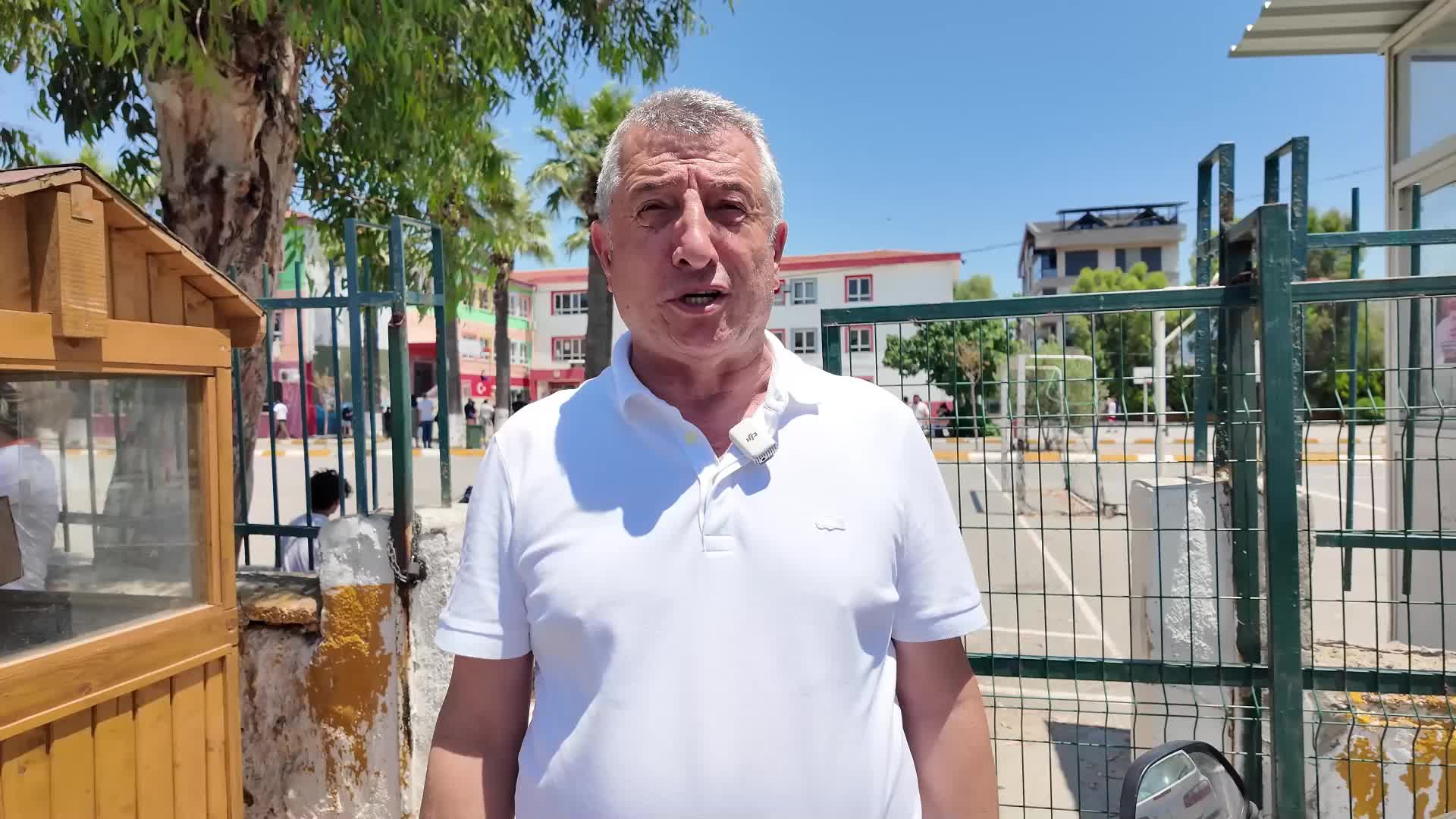 CHP'li belediyenin karne hediyesi dağıtımına İlçe Milli Eğitim engeli...