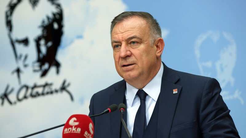 Gökan Zeybek'ten zeytinlikleri madenciliğe açacak kanun teklifine tepki