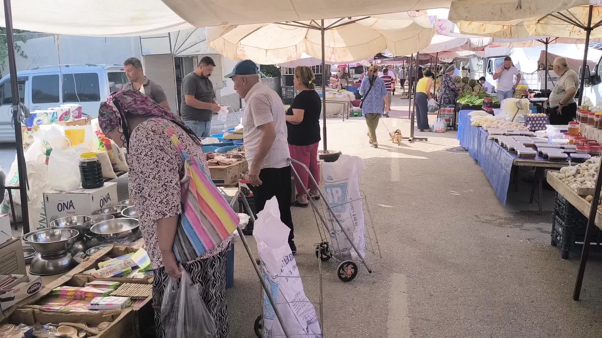 Akaryakıt zamları, meyve-sebze fiyatlarına yansımaya başladı