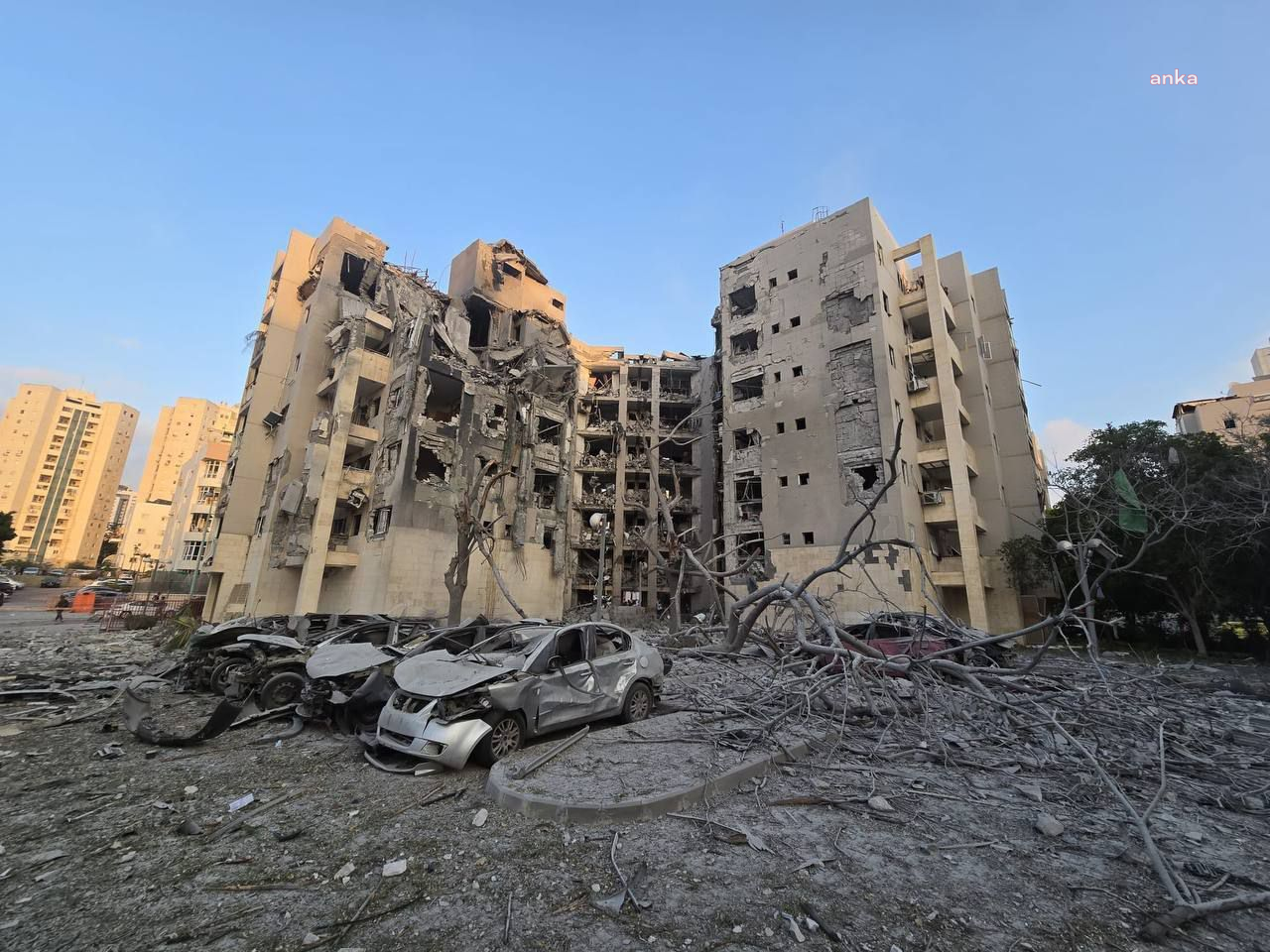 İran medyası, İsrail ile ateşkesin başladığını ilan etti