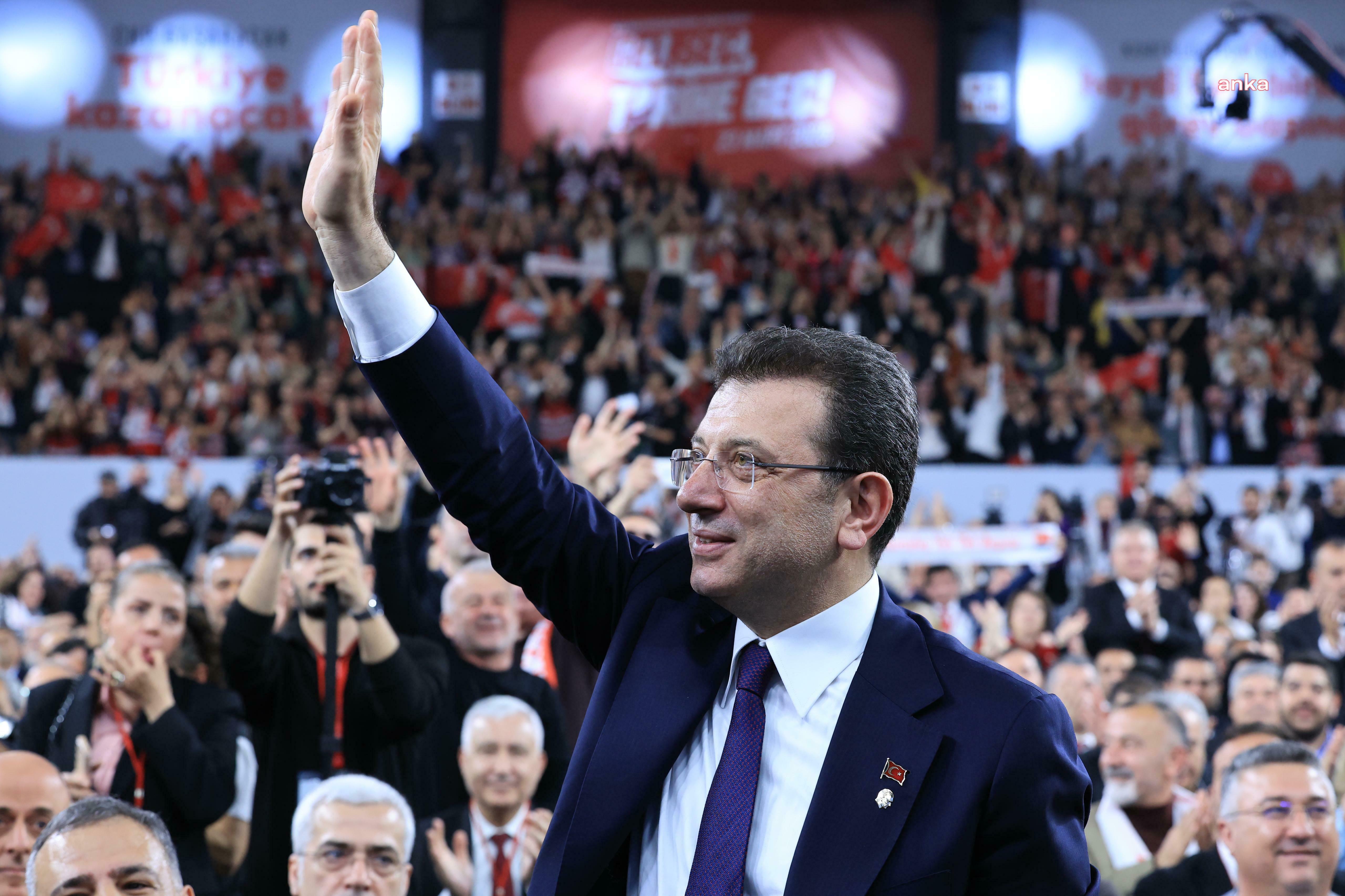 İmamoğlu gençlere seslendi: "Tünelin ucunda ışık göründü, sandık gelecek"