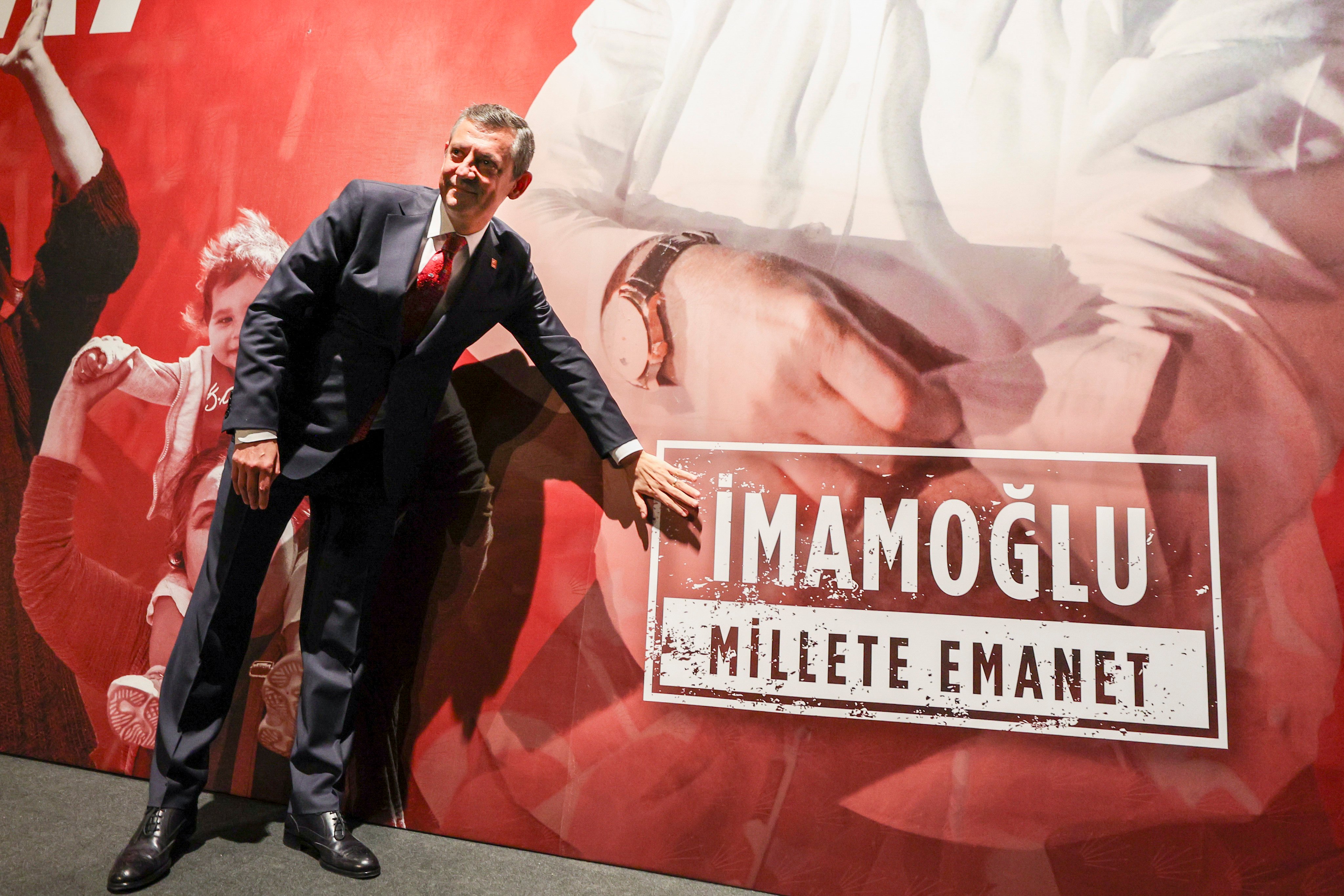 Özel'den "Tek gündem İmamoğlu" eleştirisine yanıt: "Bu sadece özgürlük değil, aynı zamanda ekmek mücadelesi"